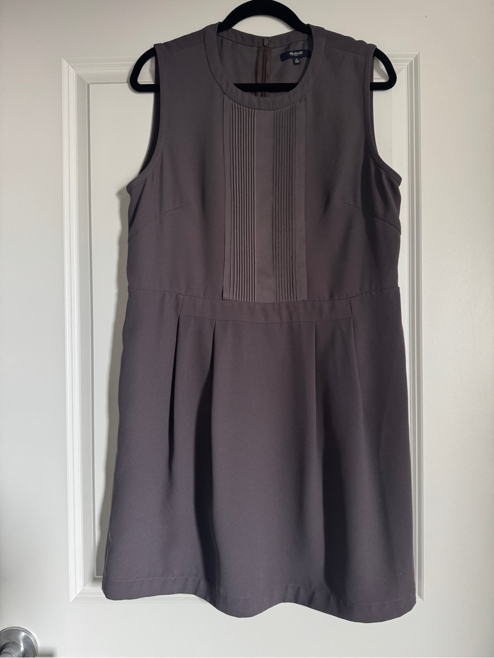 MADEWELL Pintuck Bib Front Gray Dress with POCKETS! Size 14 EUC